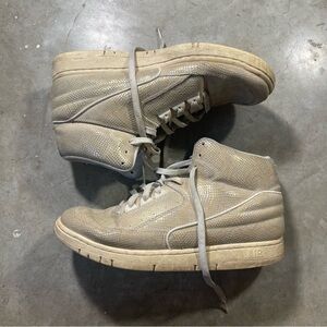 MEN'S NIKE‎ AIR PYTHON PREMIUM SHOE SAIL/METALLIC GOLD 705066-102 SZ 11